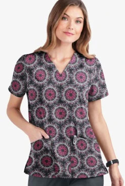 UA Butter-Soft STRETCH Splash Of Geo Pewter Women's 2-Pocket V-Neck Print Scrub Top