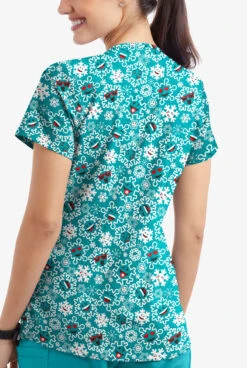 Butter-Soft Smiling Snowflakes Teal Women's 4-Pocket Rounded V-Neck Print Scrub Top 7 Butter-Soft Smiling Snowflakes Teal Women's 4-Pocket Rounded V-Neck Print Scrub Top -Fashion Clothing TS697SSTL 3